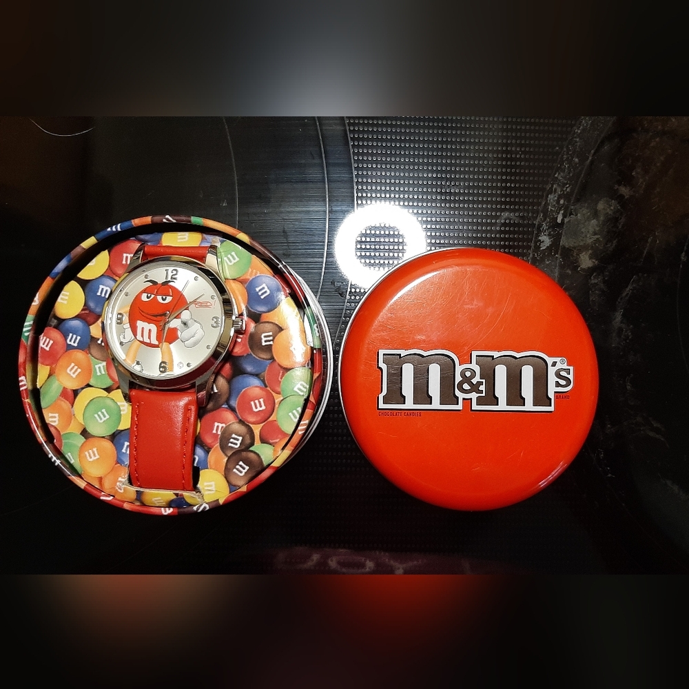 M&M'S Red Watch in tin